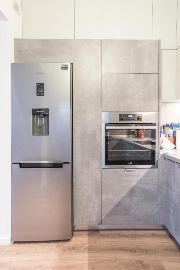 Epipleon Suites Agioi Apostoloi  Екстериор снимка