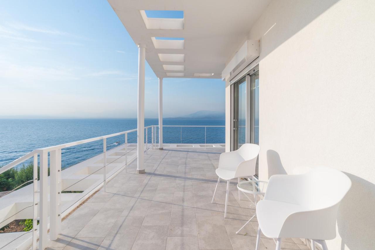 Epipleon Suites Agioi Apostoloi  Екстериор снимка