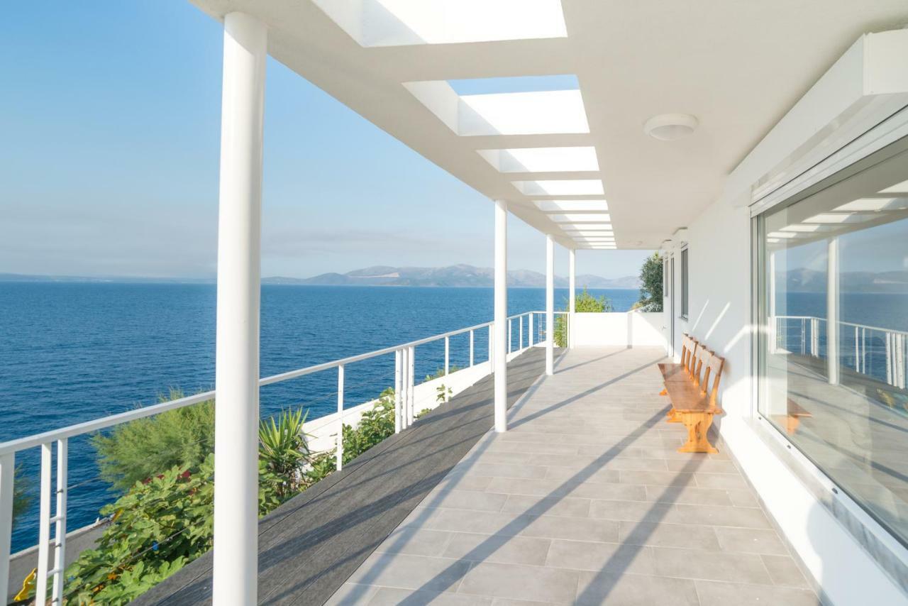 Epipleon Suites Agioi Apostoloi  Екстериор снимка