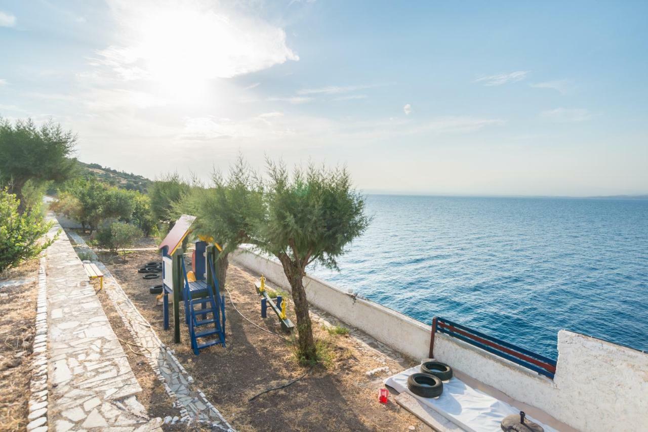 Epipleon Suites Agioi Apostoloi  Екстериор снимка
